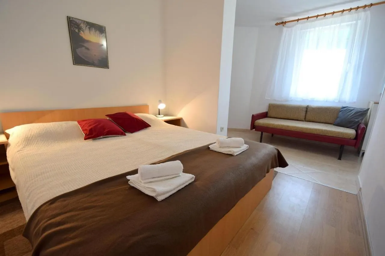 Apartments Tavcar Malinska 0*,  Croatia