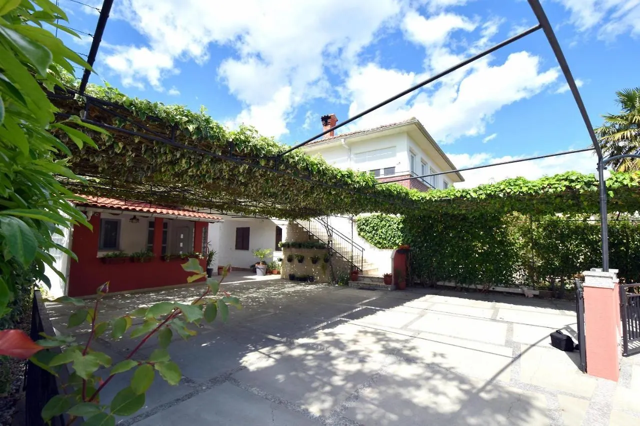 Apartments Tavcar Malinska